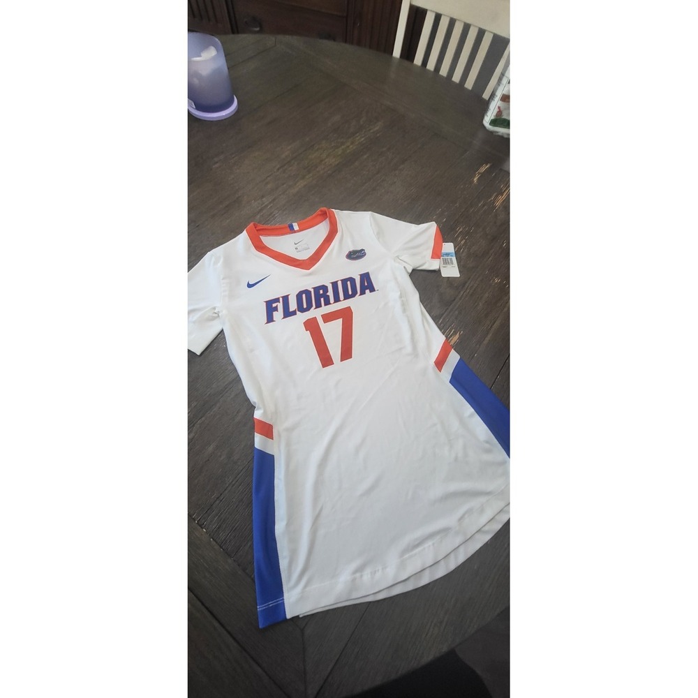NWT Florida Gators #17 Nike Cap Sleeved Women's Volleyball Jersey SZ M - Cool
